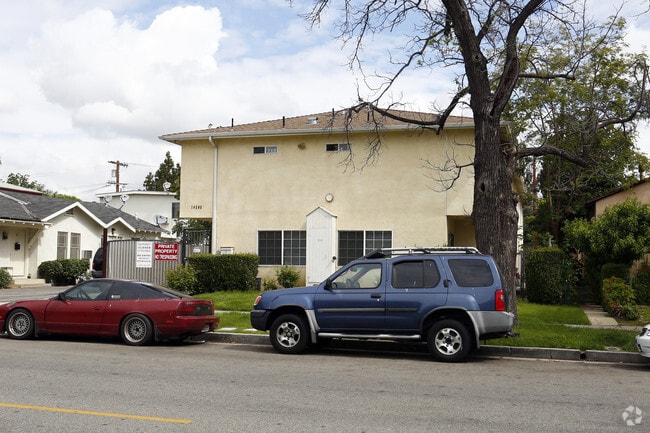 Building Photo - 14203 Sylvan St