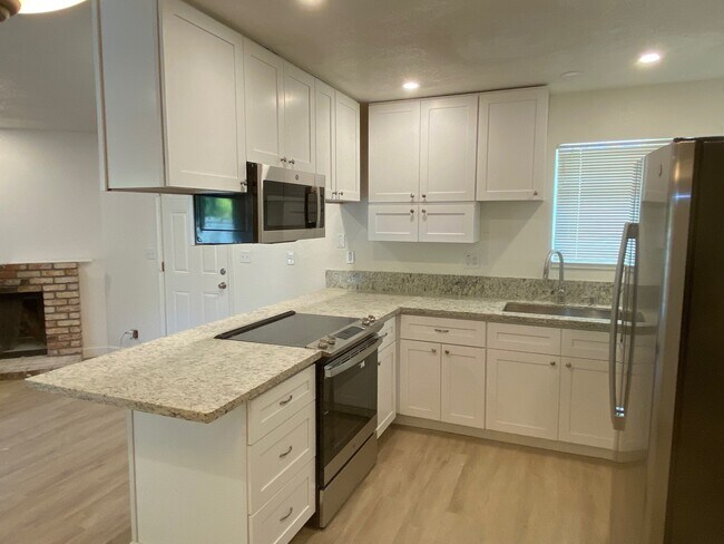 Building Photo - 4507 San Juan Ave