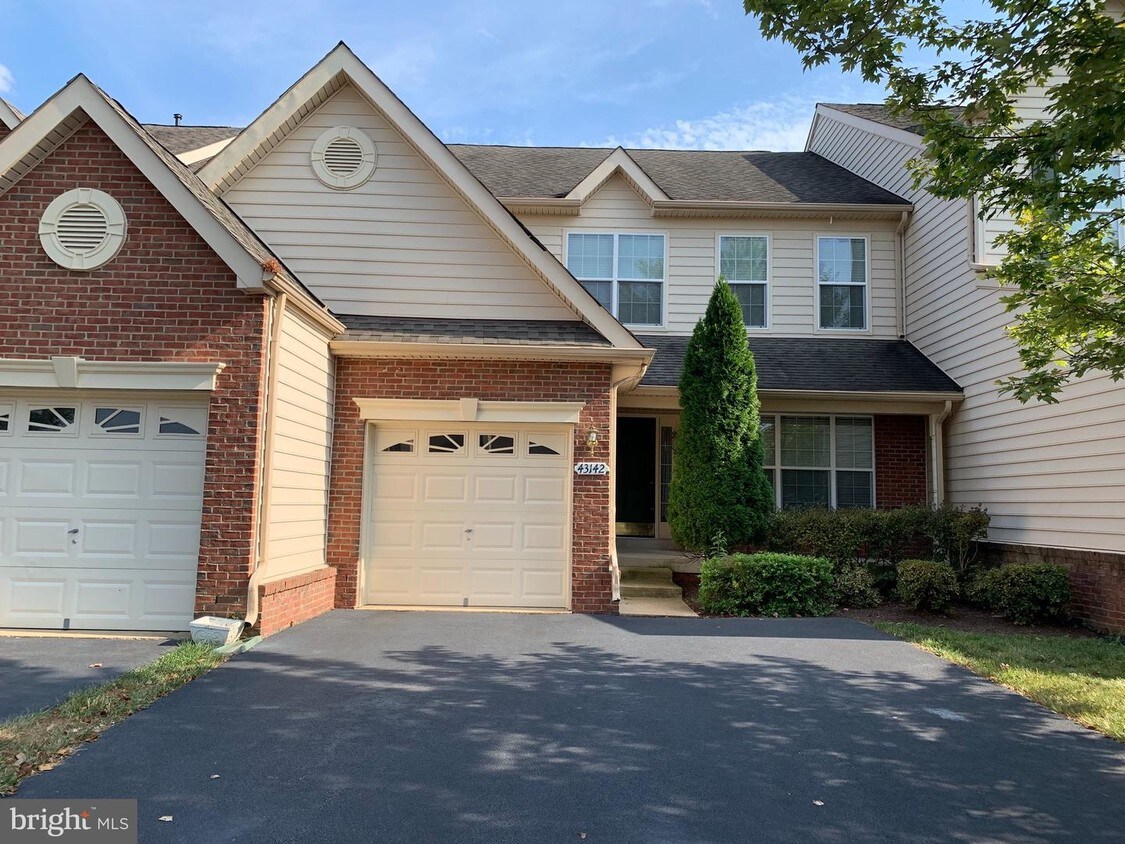 43142 Baltusrol Terrace, Ashburn, VA 20147 House Rental in Ashburn