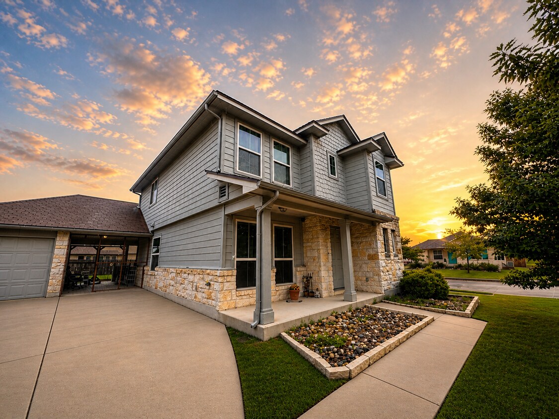 Building Photo - AVAILABLE SOON!! APPLY ON OUR WEBSITE NOW!