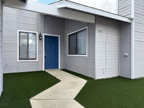 Building Photo - 1310 Loughborough Dr