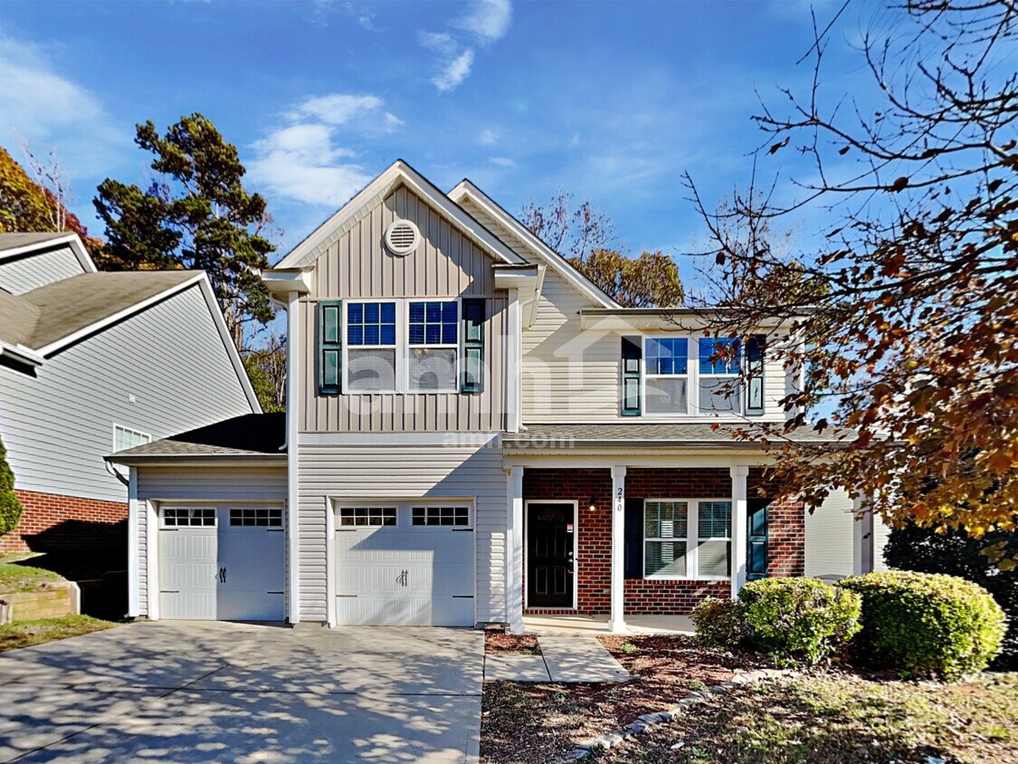 Foto principal - 240 Mott Rd