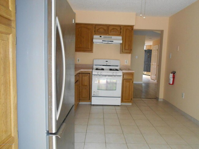 Building Photo - 63 Tarpon Dr