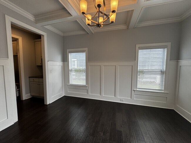 Foto del edificio - 64 Evergreen Ln