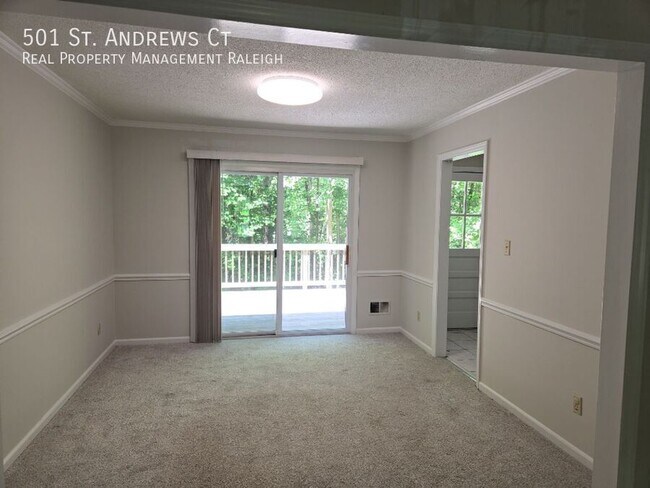 Foto del edificio - 501 St Andrews Ct