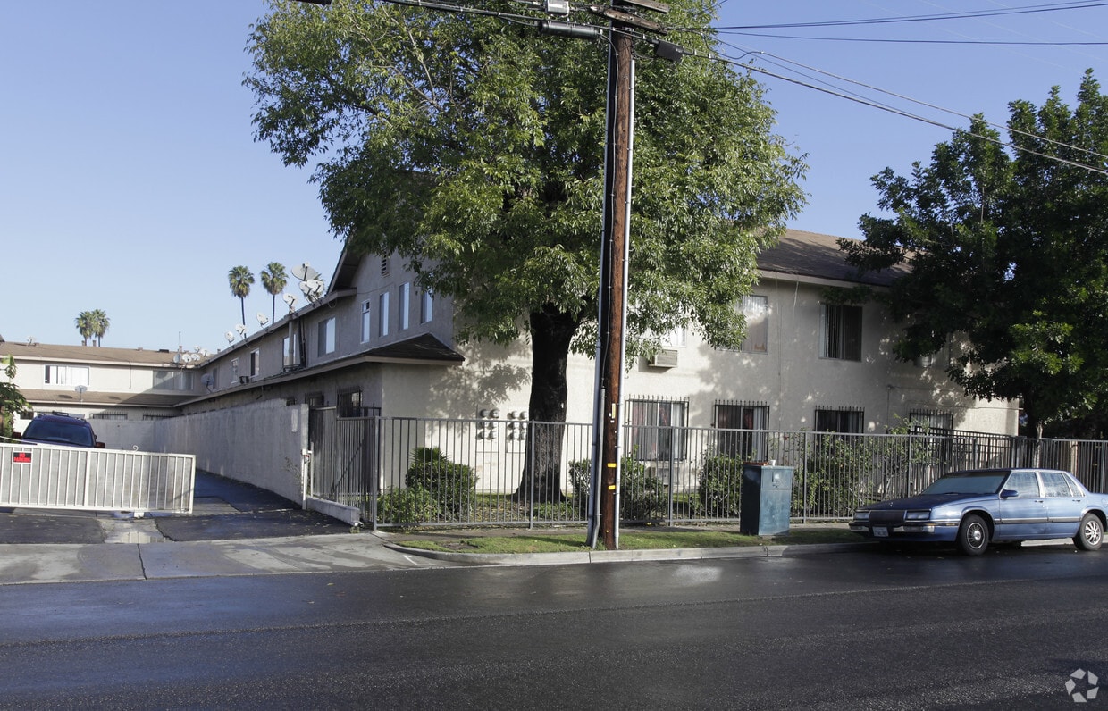Building Photo - Regency Apartments