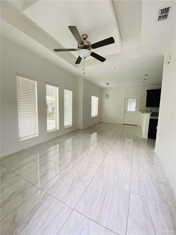 Building Photo - 1719 W Garrison Dr