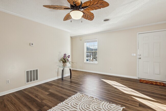 Foto del edificio - 2023 Weaver Pike
