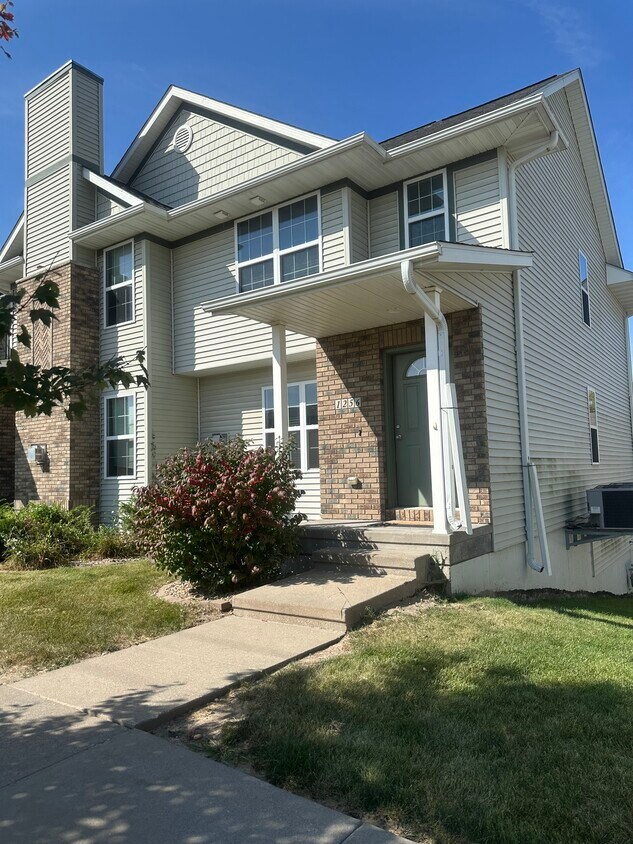 Foto principal - 1256 Nicholas Ln