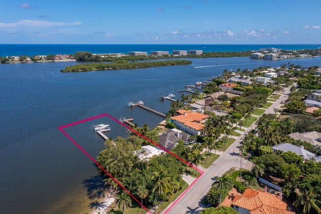 Building Photo - 7500 S Flagler Dr