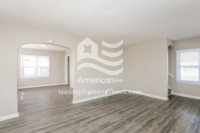 Building Photo - 1253 N Meade St
