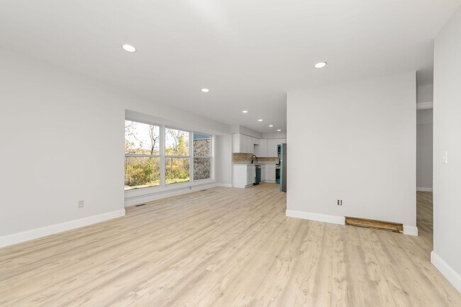 Foto del edificio - 7725 Timbercreek Ct