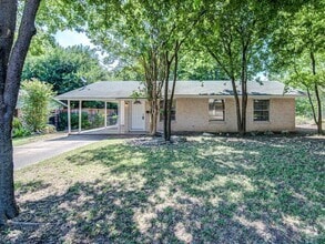 Building Photo - 8523 Brookfield Dr