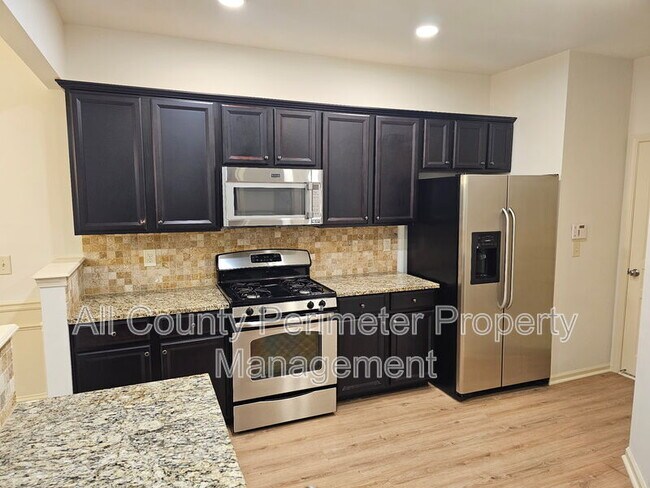 Foto del edificio - 6390 Elmshorn Way