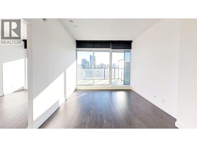 Photo du bâtiment - 4880 Lougheed Hwy.