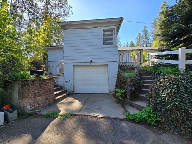 Foto del edificio - Adorable South Hill Home! Available Now!