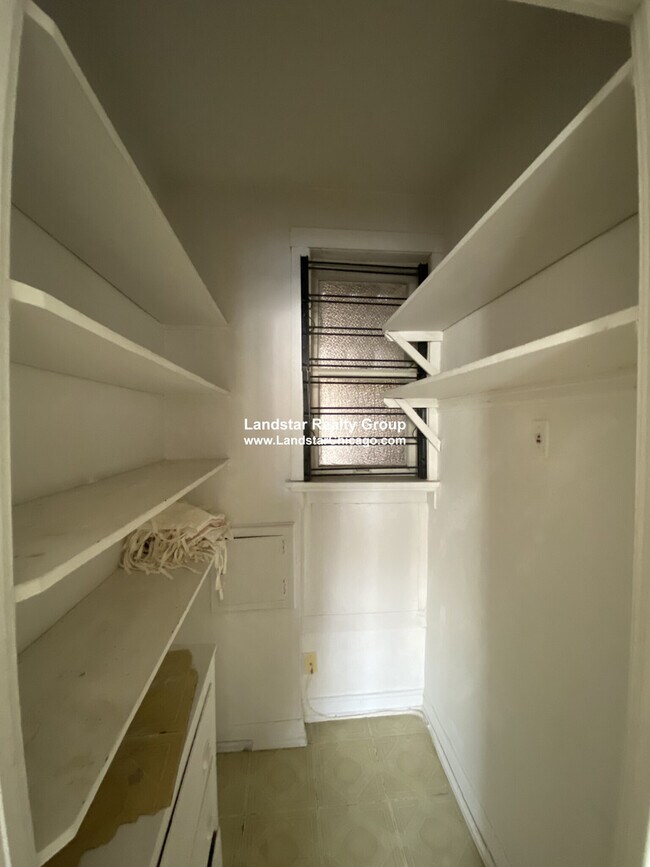 Foto del edificio - 5023 N Winchester Ave
