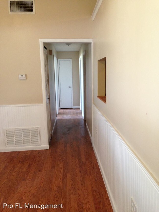 Foto del edificio - 3 br, 1 bath House - 872 Abbott ave
