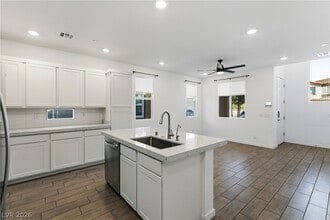 Building Photo - 222 Krameria Ave