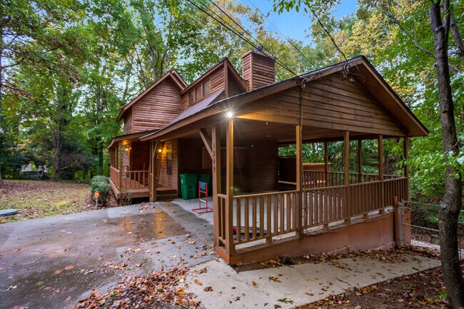 Front Exterior - 5249 Winters Chapel Rd