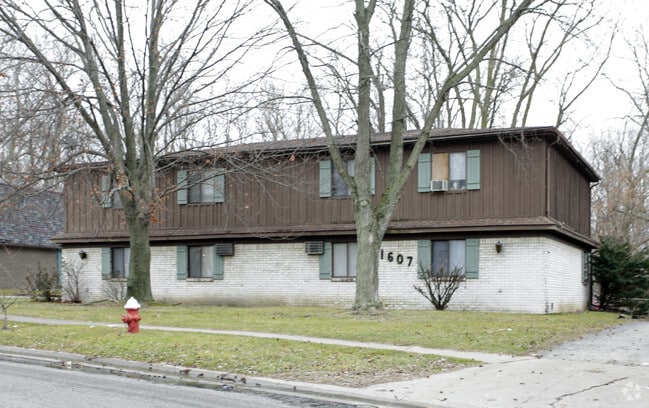 Primary Photo - 1607 Brooke Park Dr