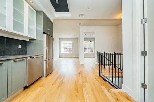 Foto del edificio - 785 Dekalb Ave
