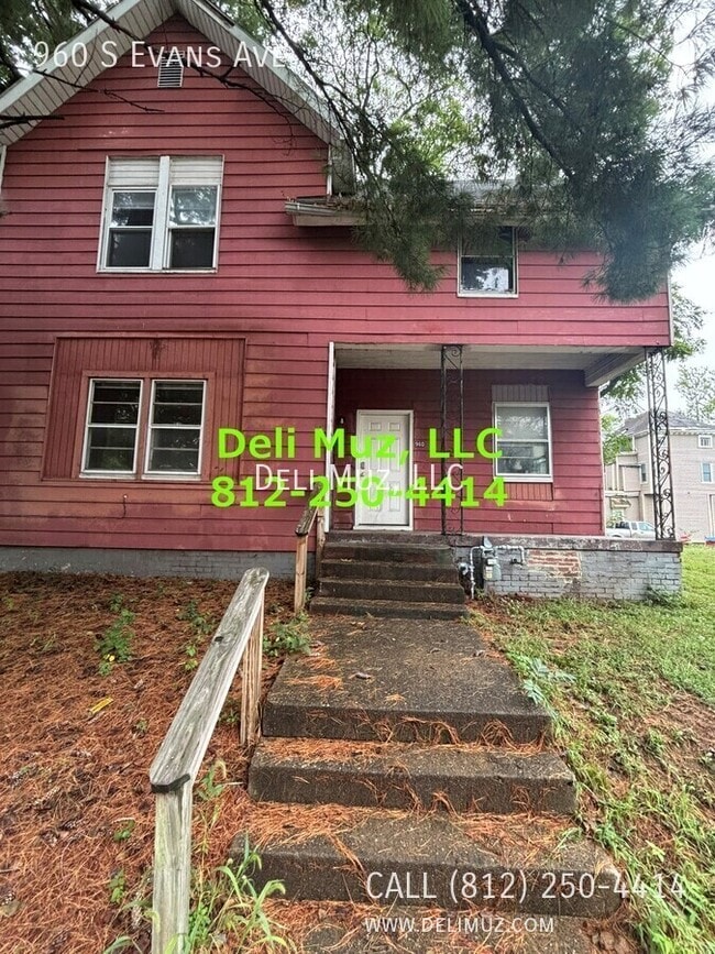 Building Photo - 960 S Evans Ave