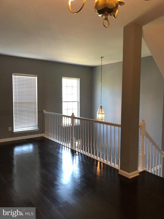 Building Photo - 14946 Whittier Loop