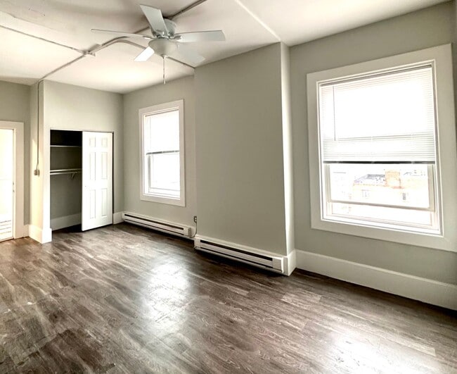 Interior Photo - Bancroft On The Grid