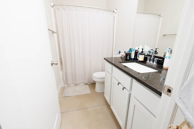 Foto del edificio - 8059 E 34th Ct S