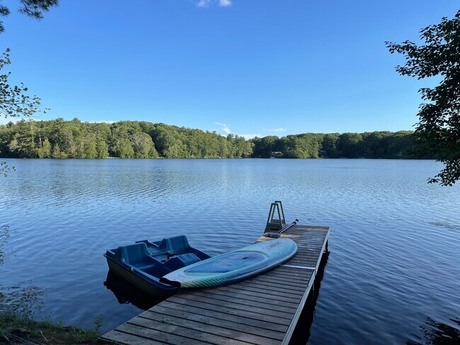 Tranquilo apartamento amueblado en el lago - 46 Prindle Hill Rd