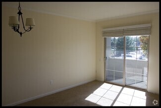Building Photo - 1315 Alma Ave