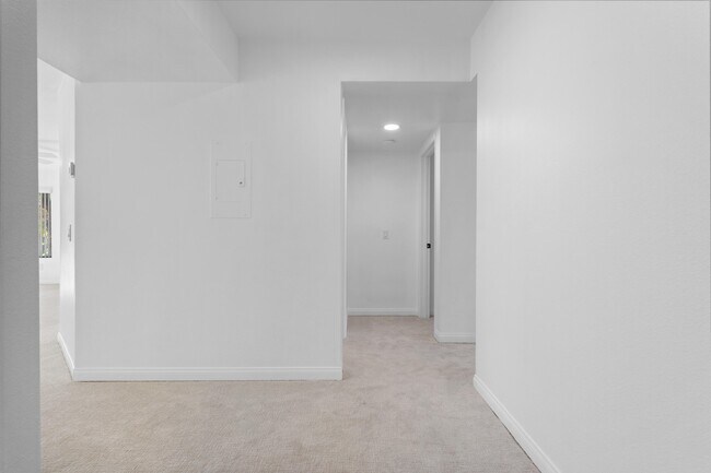 Foto del edificio - 35200 Cathedral Canyon Dr