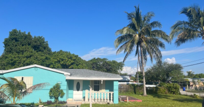 Primary Photo - 16950 NE 3rd Ct