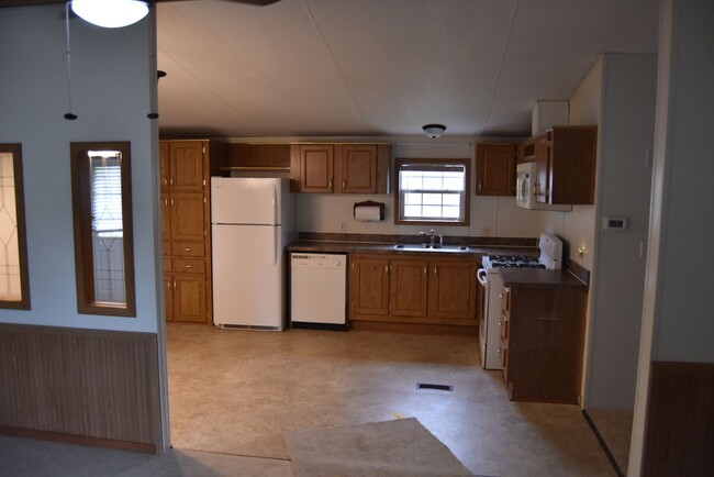 Building Photo - Mobile Home