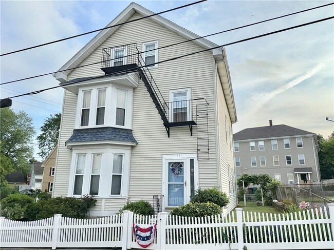 Building Photo - 12 3rd Ave