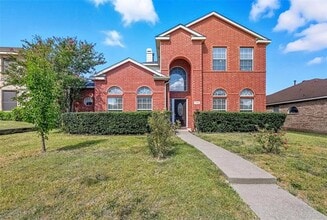 Building Photo - 705 Dandelion Dr