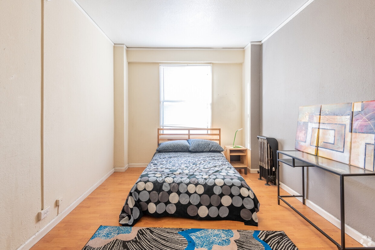 Primary Photo - Claridge Apartments