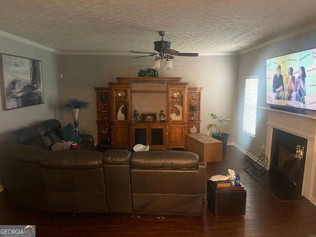 Foto del edificio - 4030 Villager Way