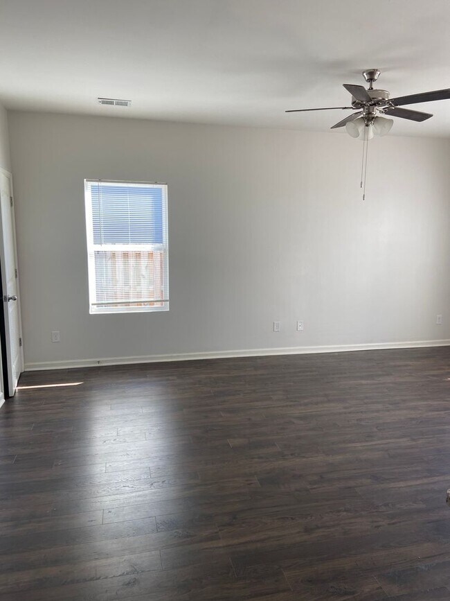 Building Photo - New For Rent in Springville!