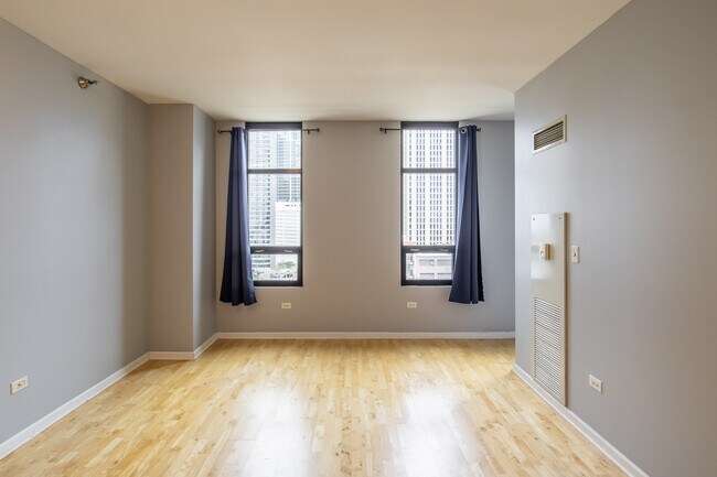 Foto del edificio - 1255 S State St