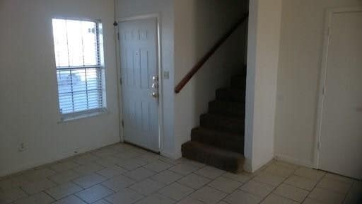 Foto del edificio - 809 W Walnut St