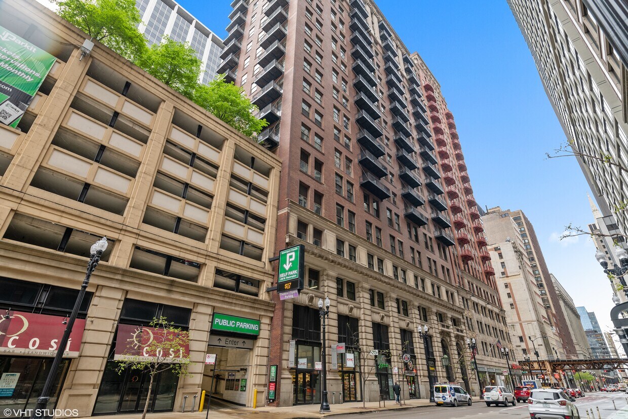Building Exterior - 212 W Washington St