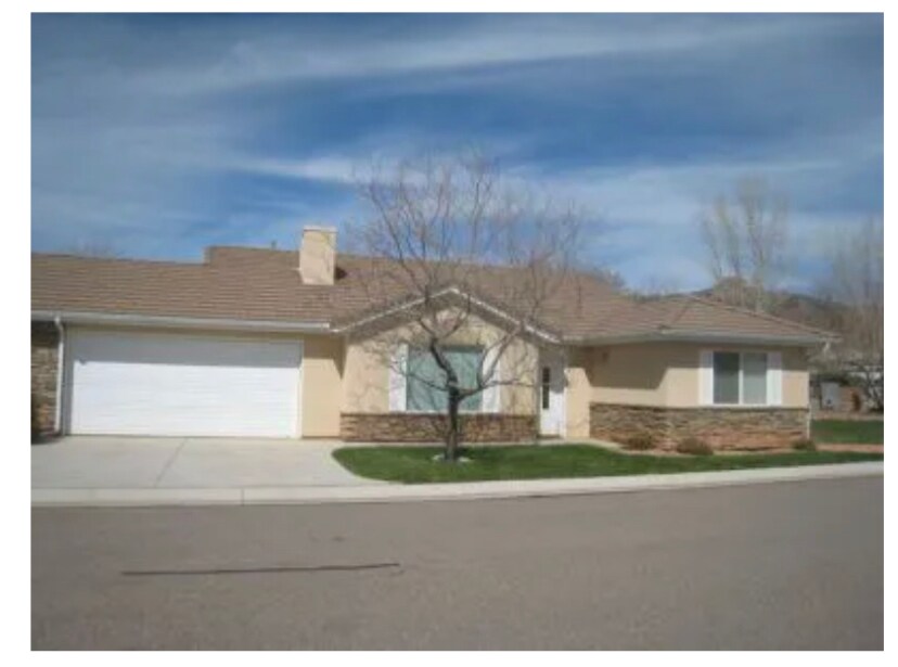 Primary Photo - 287 N 200 W