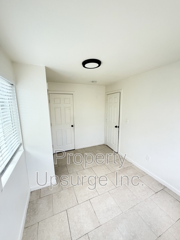 Building Photo - 1794 6th Ave
