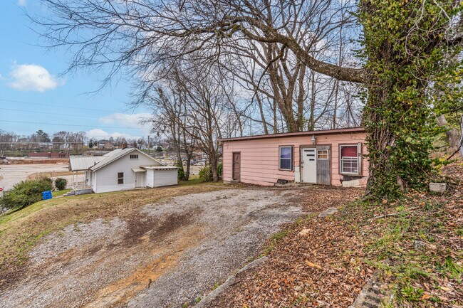 Foto del edificio - 400 W Front St