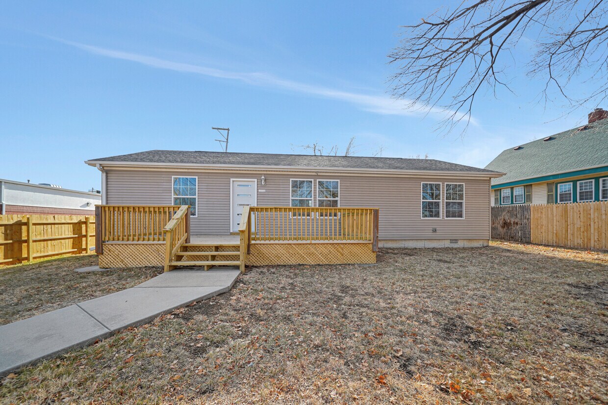 2617 Orchard St, Lincoln, NE 68503 House Rental in Lincoln, NE