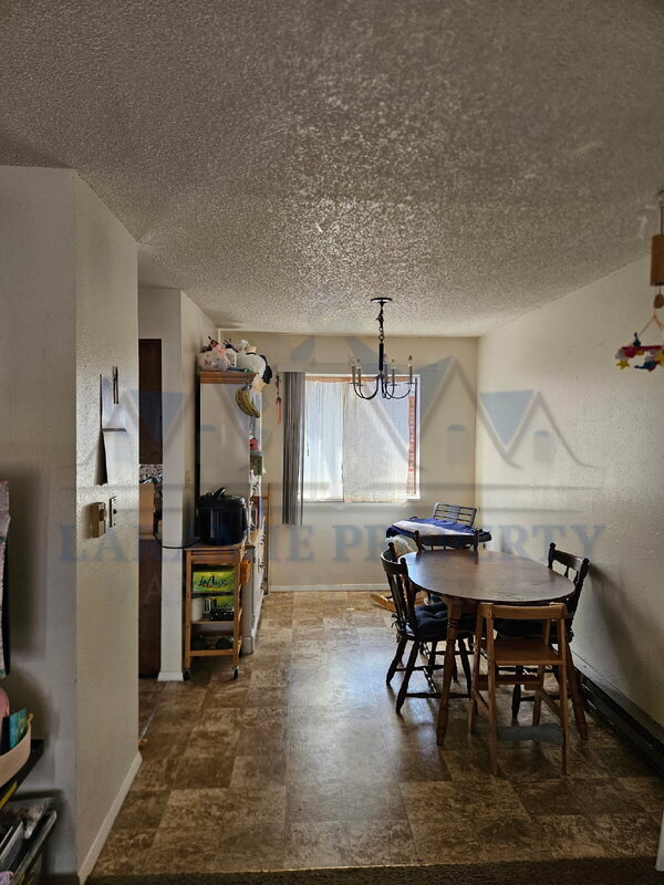 Building Photo - 714 Downey St