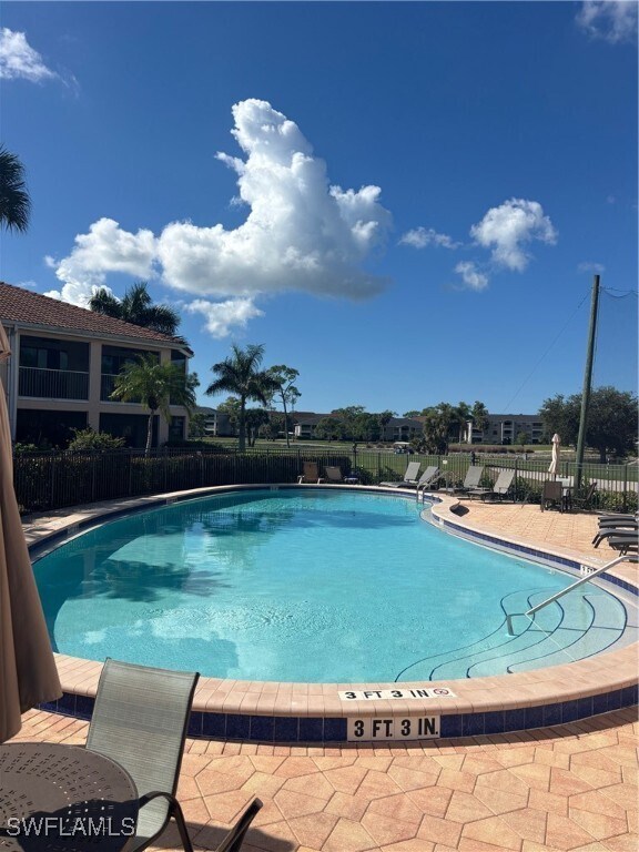 Building Photo - 940 Woodshire Ln