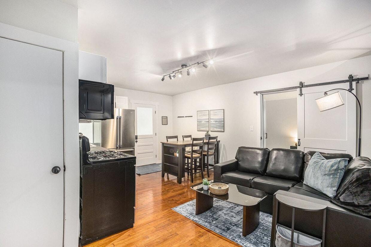 Foto principal - 37 Gold Ave NW